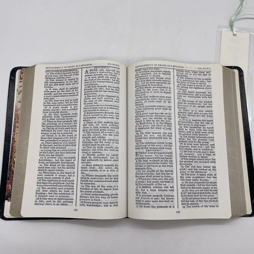 The New Chronological Bible KJV Large Print 1980 E.E. Gaddy & Assoc. Black Cover